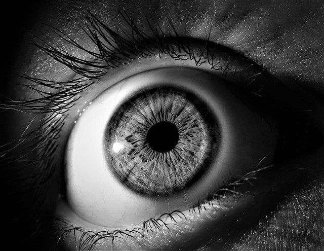 Медики назвали два главных симптома рака глаза