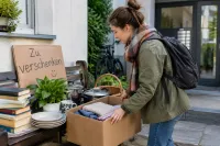 Где искать бесплатные вещи в Германии и как договориться о самовывозе