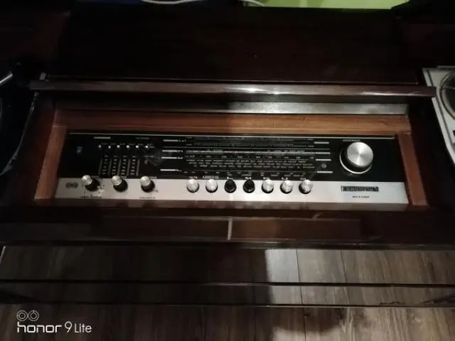 Grundig radio stereo-konzertschrank rossini cs300