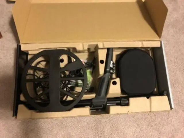 Minelab equinox 800 metal detector - open box