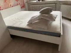 Кровать двухспальная ikea 1 месяц