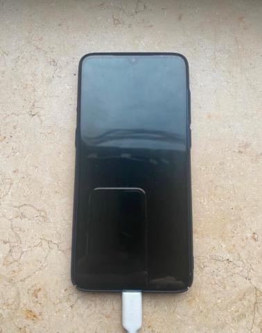 Продам xiaomi mi9