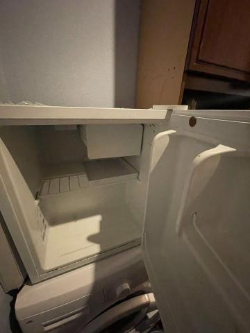 продаю технику и мебель!!