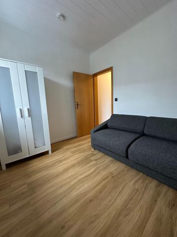 4-комнатная квартира в берлине (pankow), отдельный вход, сад