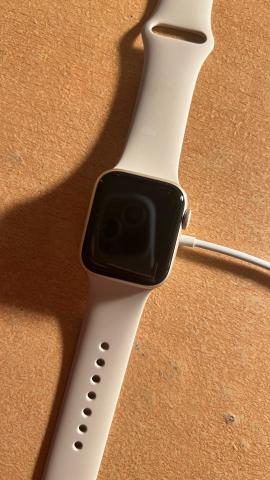 Apple watch se (2 geberation)