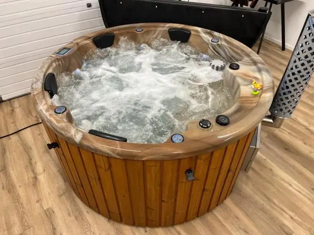 Hot tub ab 1600 € inkl. Lieferung deutschlandweit – direkt vom hersteller. - 1