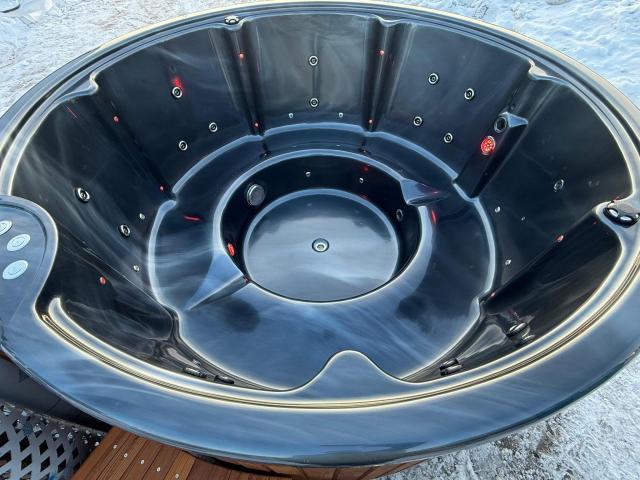 Badefass / hot tub mit externem holzofen