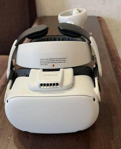 Oculus quest 2 128gb + accessories