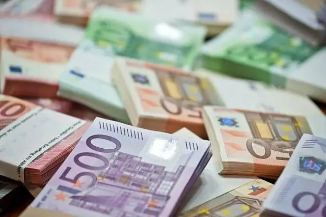Wir bieten ab sofort weltweit privat- und geschäftskredite - 1