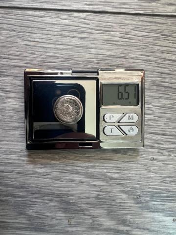 Монета 5р 1998г нумизматический артефакт