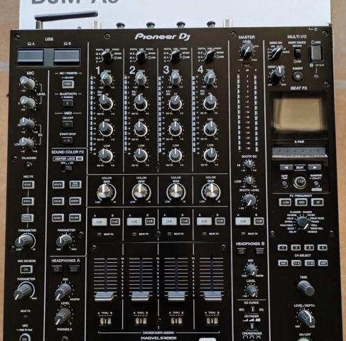 Pioneer dj cdj 3000 multi with djm a9